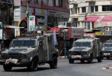 الاحتلال يقتحم نابلس وينصب حاجزا عسكريا في منطقة المساكن الشعبية