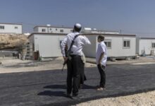 "يديعوت": ضغط أمريكي على نتنياهو لإخلاء بؤر استيطانية في مناطق B